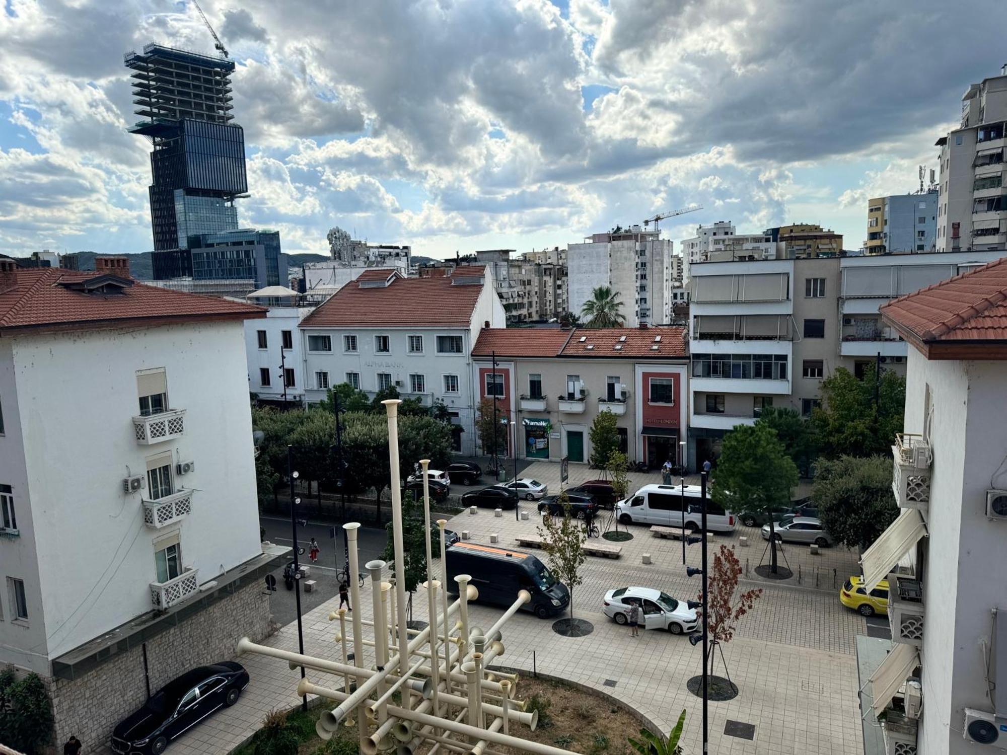 Golden Dublex Appartement Tirana